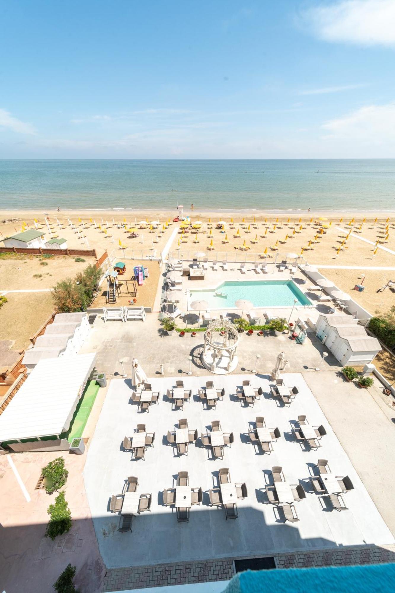 Hotel Casadei Fano Eksteriør billede